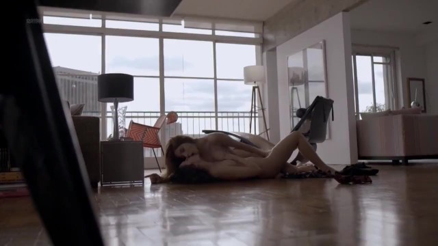 Michelle Batista Lesbian Scene O'Negocio S04EP03